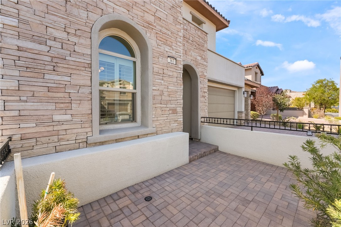 363 Molinetto Street Property Photo 74