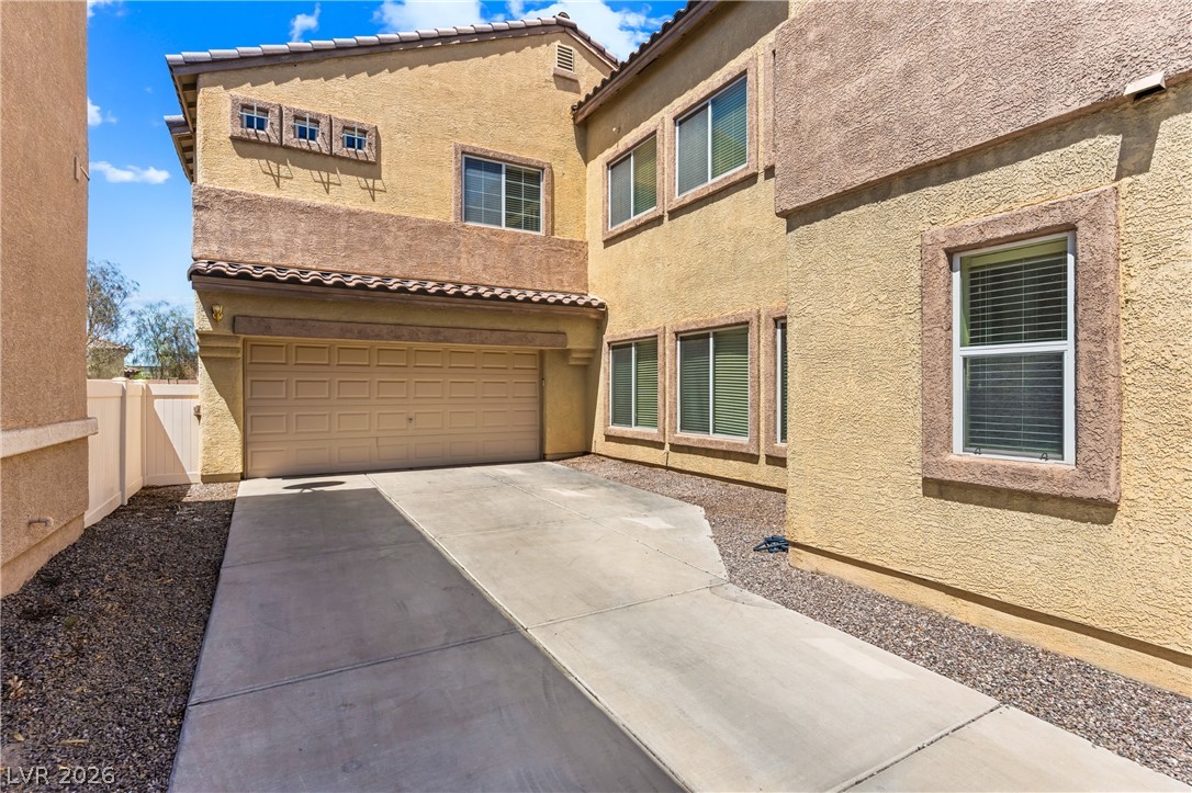 1348 Cedar Berry Court Property Photo 3