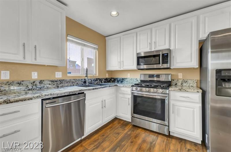 6870 Graceful Cloud Avenue Property Photo 3