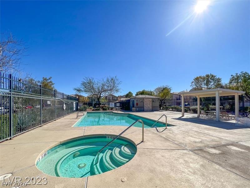 6870 Graceful Cloud Avenue Property Photo 10