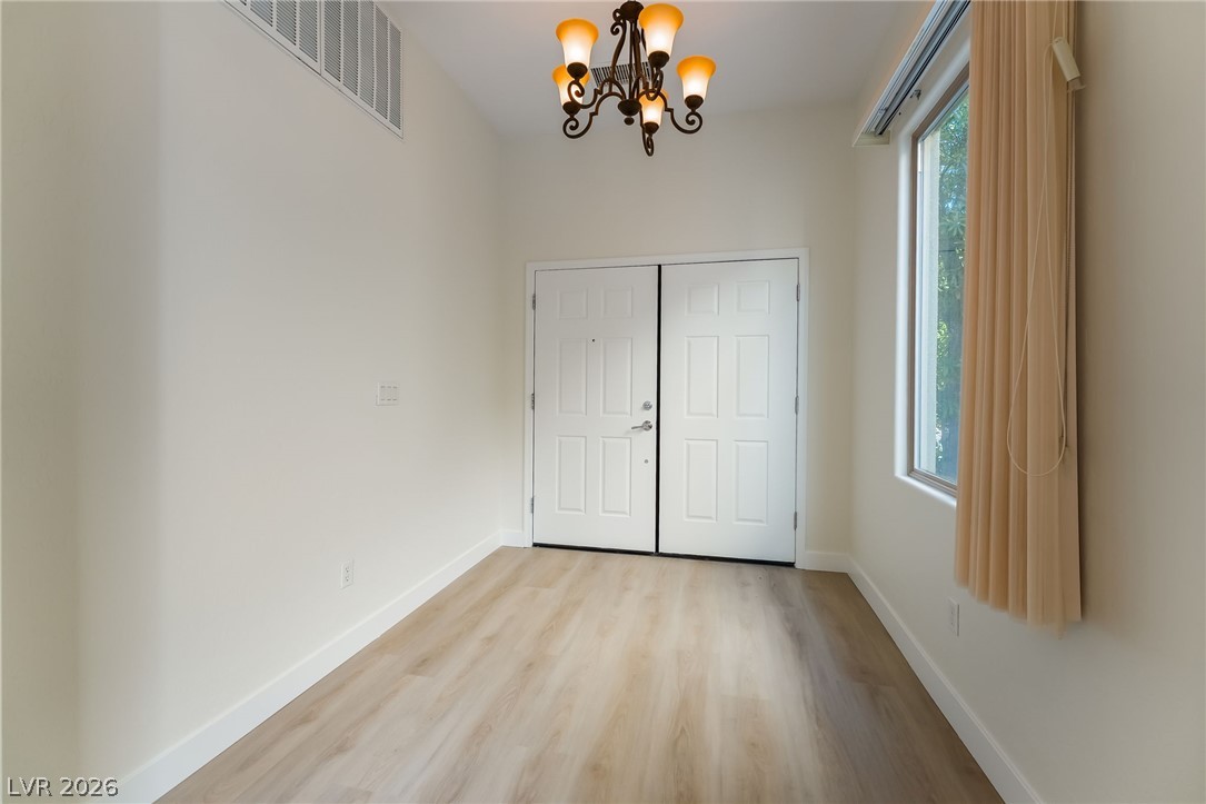 9157 Tudor Park Place Property Photo 4