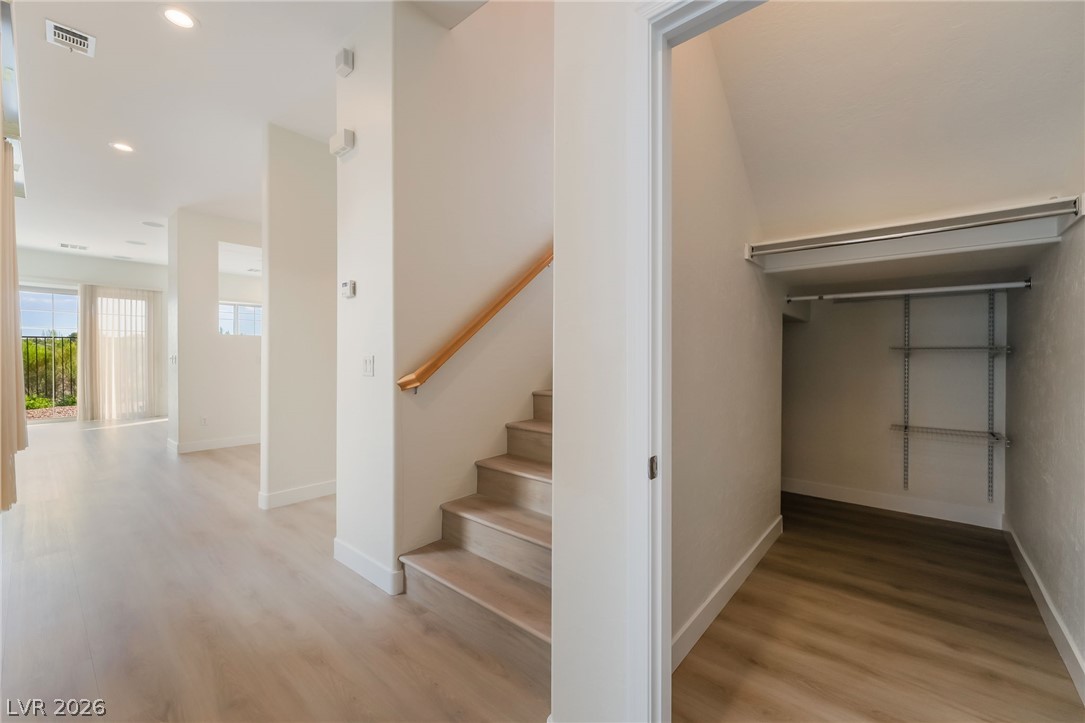 9157 Tudor Park Place Property Photo 7