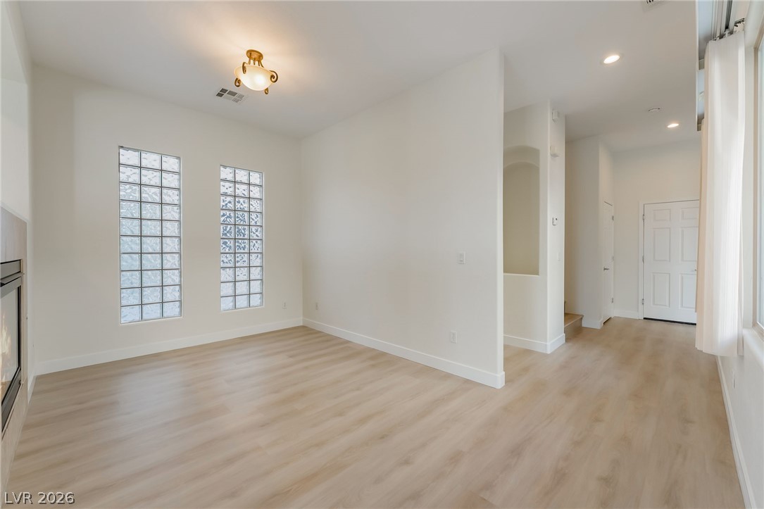 9157 Tudor Park Place Property Photo 8