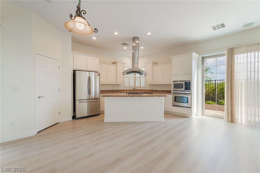 9157 Tudor Park Place Property Photo 12