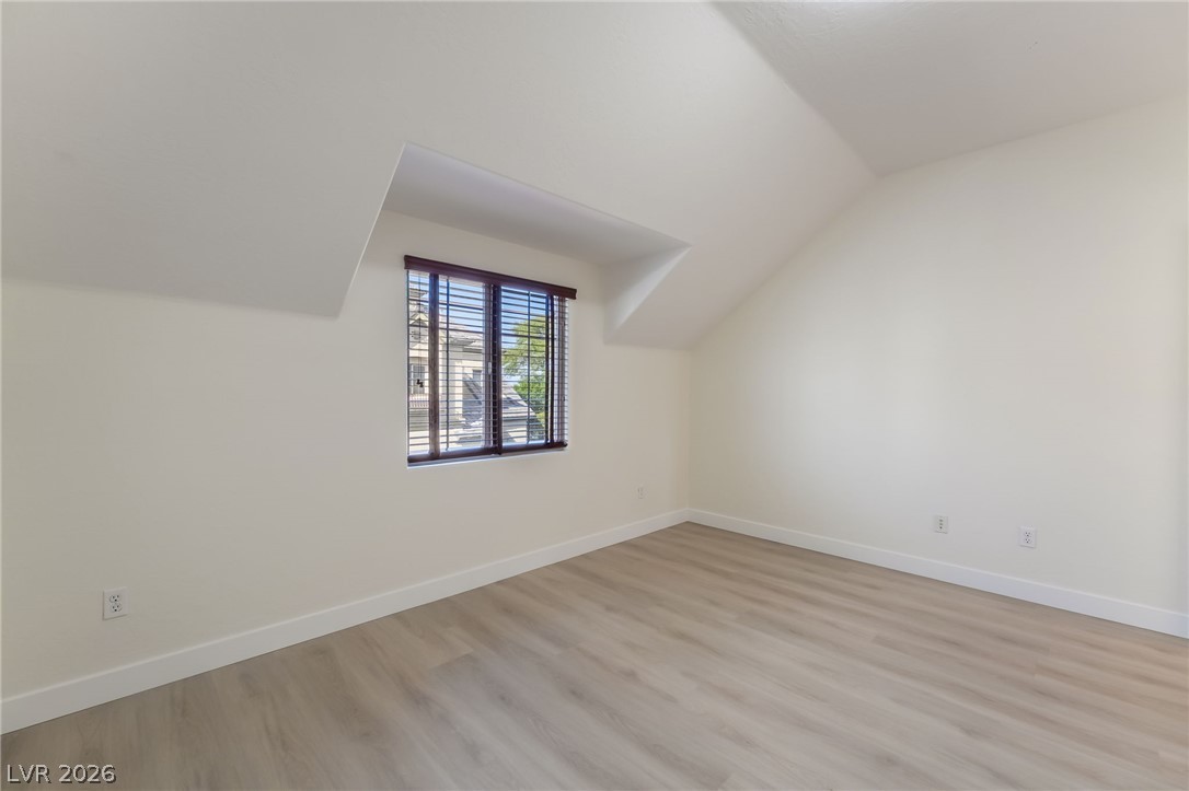 9157 Tudor Park Place Property Photo 32