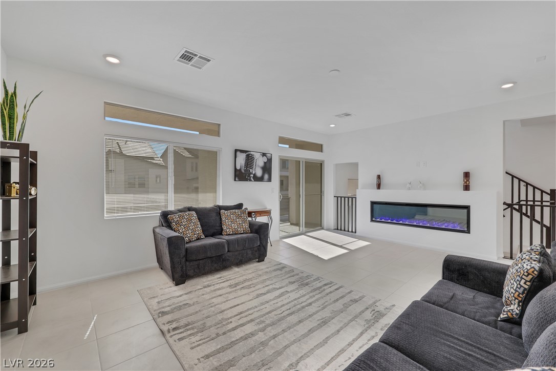 10435 Arbor Ridge Street Property Photo 10