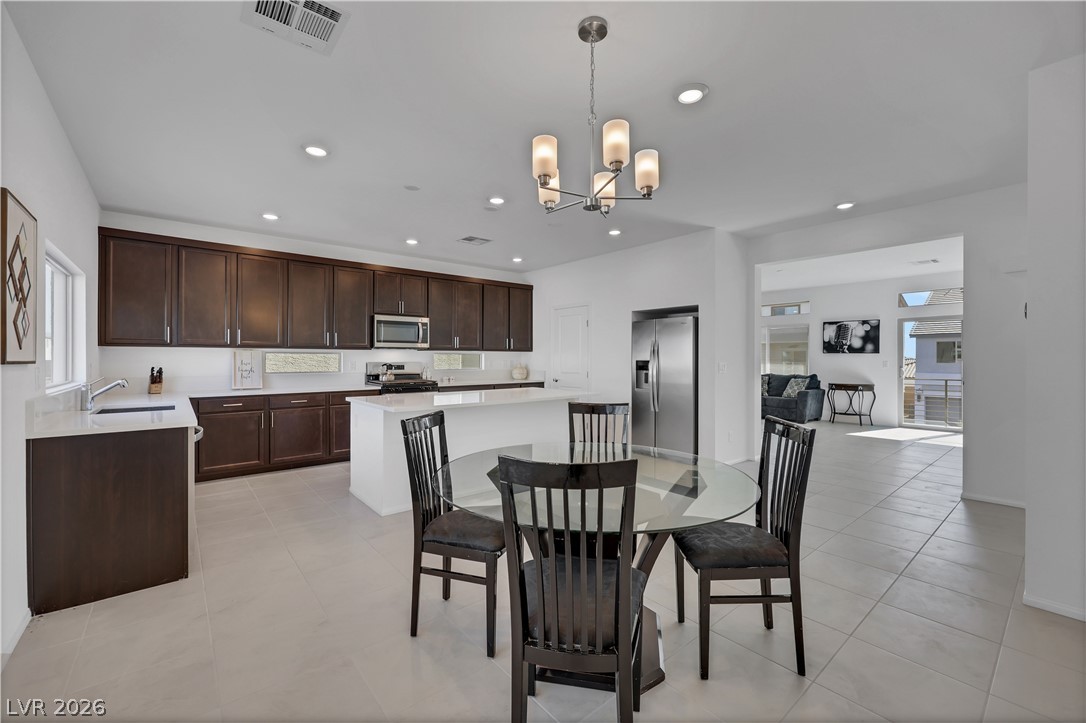 10435 Arbor Ridge Street Property Photo 12