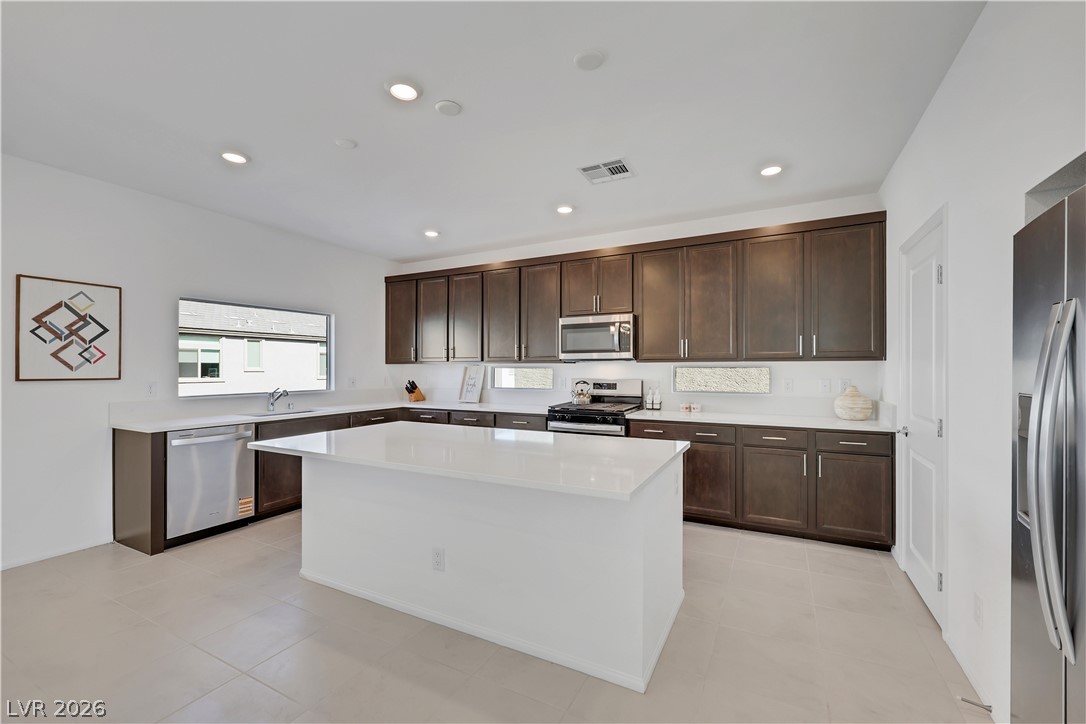 10435 Arbor Ridge Street Property Photo 15