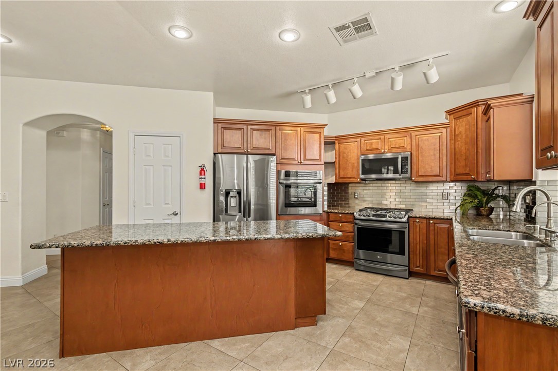 1424 Clipperton Avenue Property Photo 20
