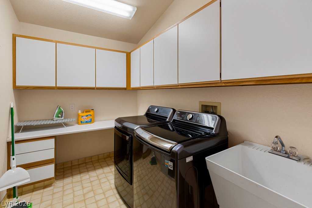 7110 La Cienega Street Property Photo 15