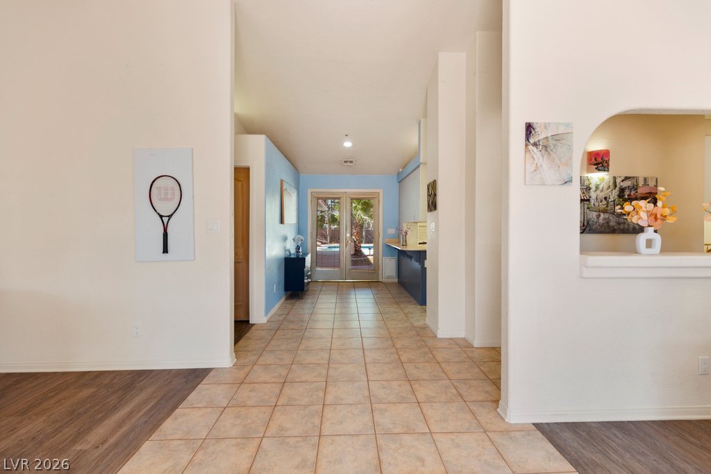 7110 La Cienega Street Property Photo 31