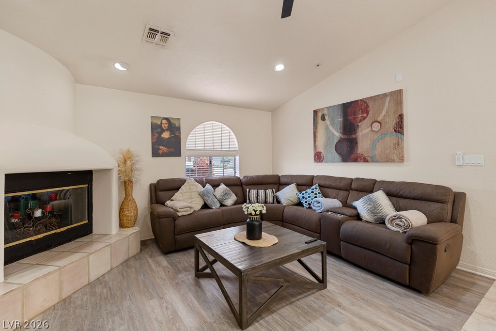 7110 La Cienega Street Property Photo 41