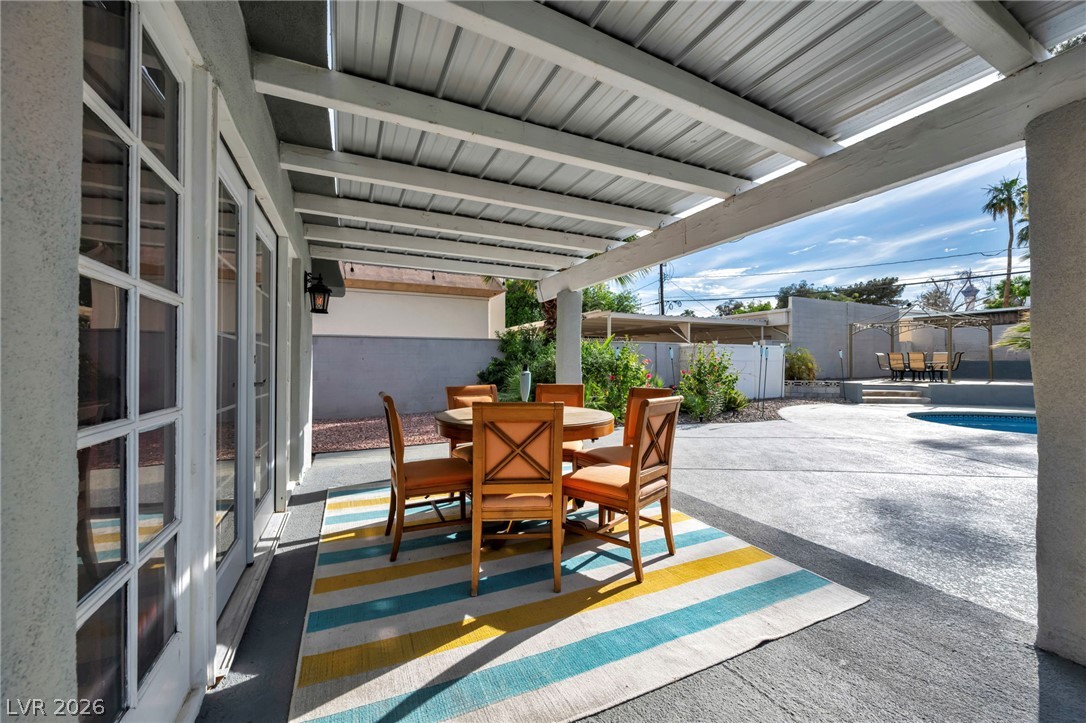 1400 Maria Elena Drive Property Photo 13