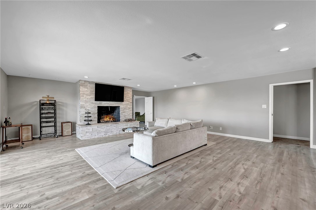 1400 Maria Elena Drive Property Photo 37
