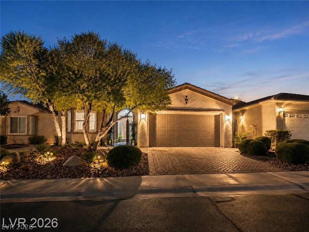4439 Bella Cascada Street Property Photo 2