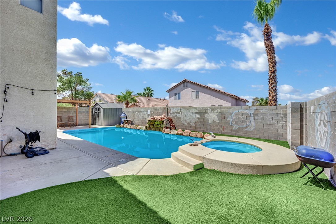 9087 Lava Bluff Court Property Photo 36