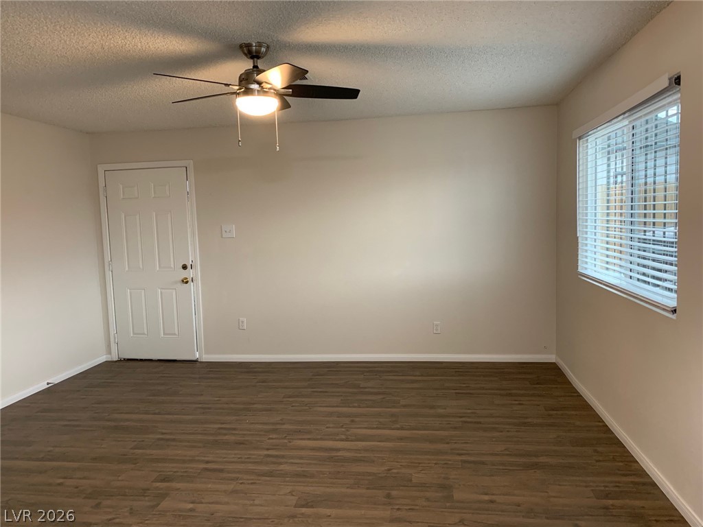 1304 Chestnut Street Property Photo 3