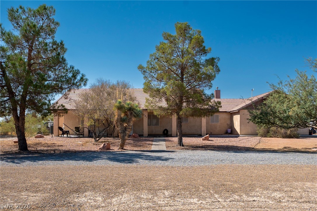 751 Bunarch Road Property Photo 1
