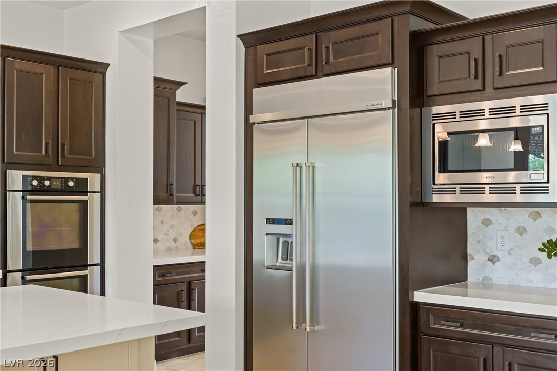 8030 Palm Cove Court Property Photo 16