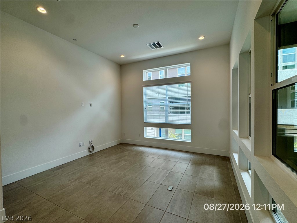 2506 Silent View Avenue Property Photo 5