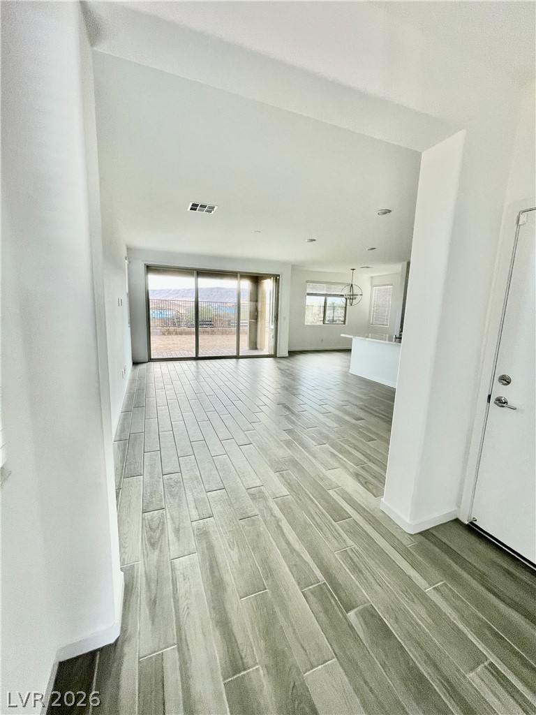12413 Harbor Isle Avenue Property Photo 7