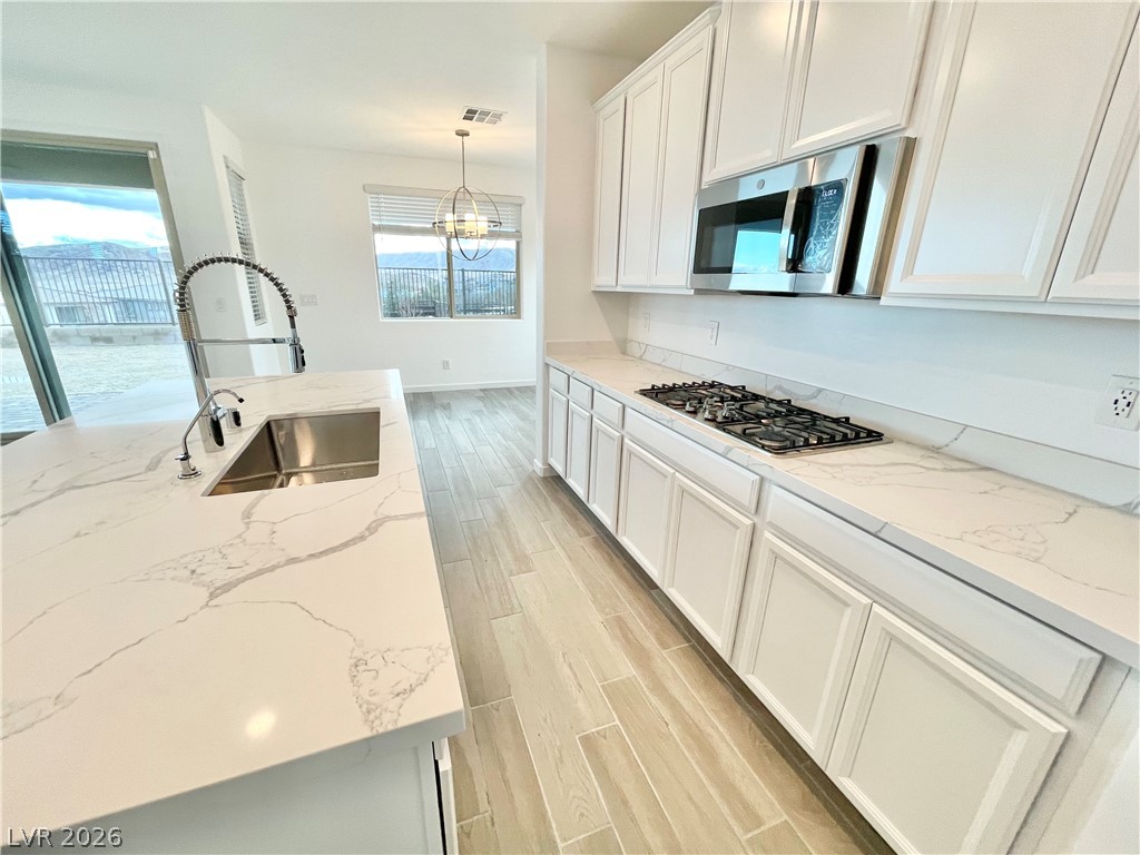 12413 Harbor Isle Avenue Property Photo 14