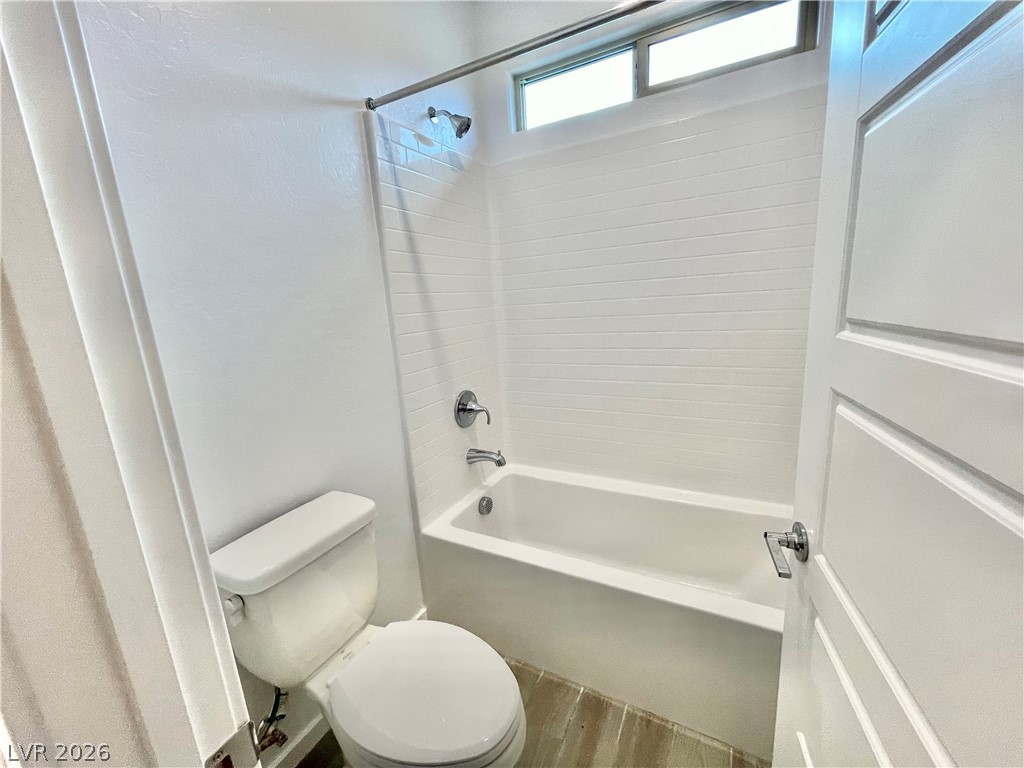 12413 Harbor Isle Avenue Property Photo 18