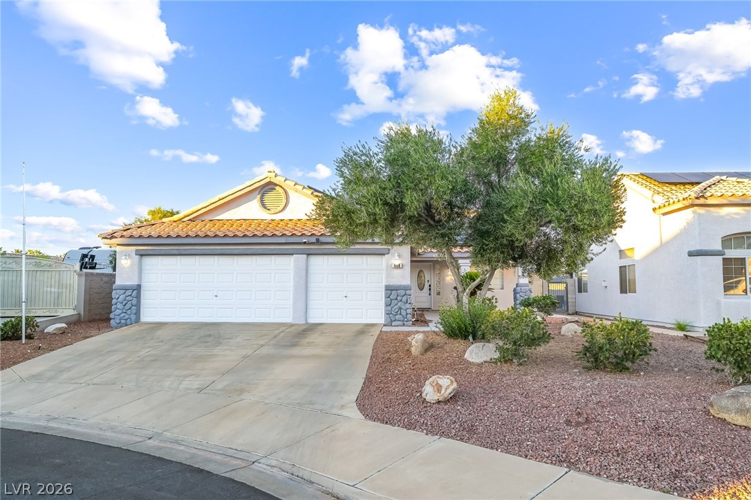 1036 Chaplet Court Property Photo 2