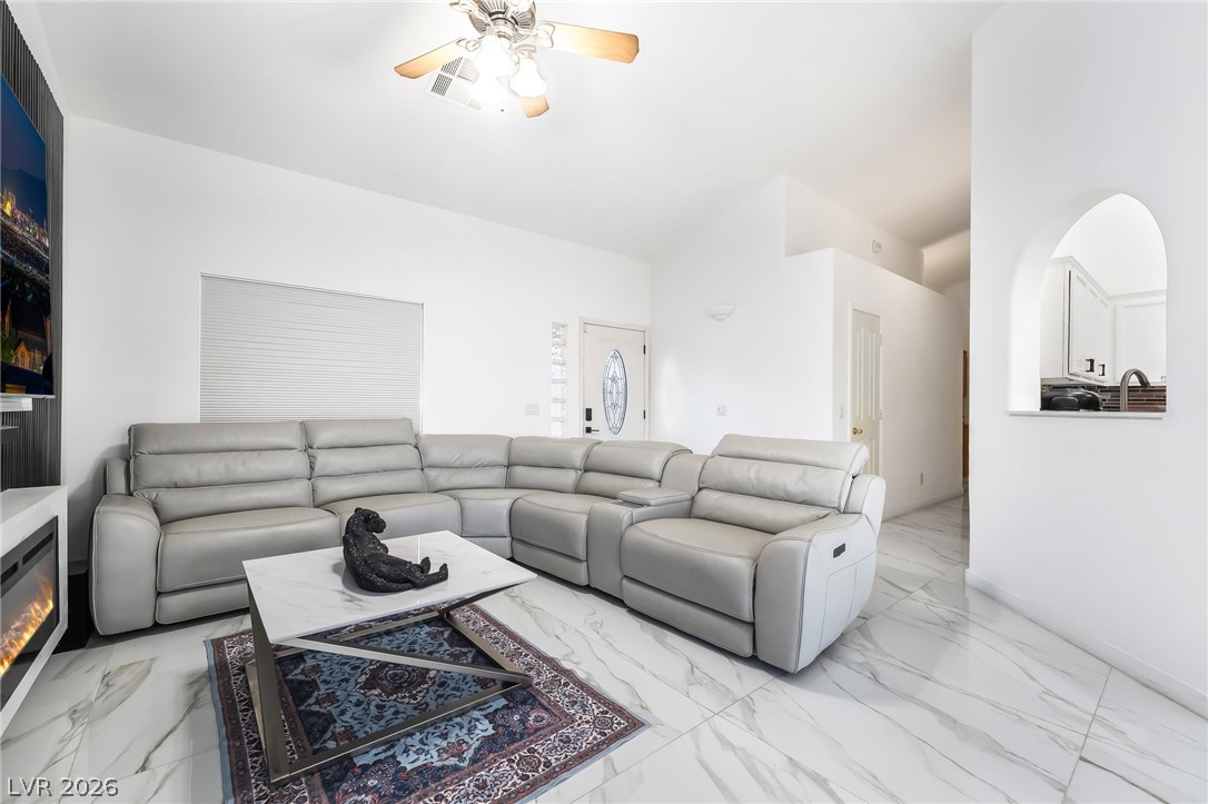 1036 Chaplet Court Property Photo 12