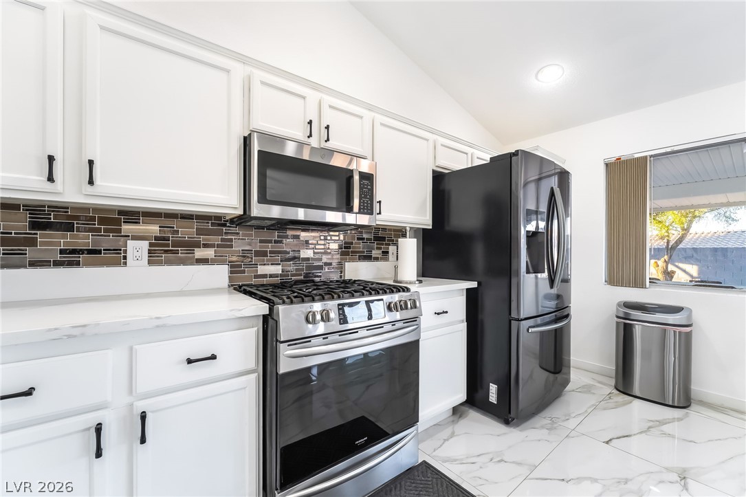 1036 Chaplet Court Property Photo 19