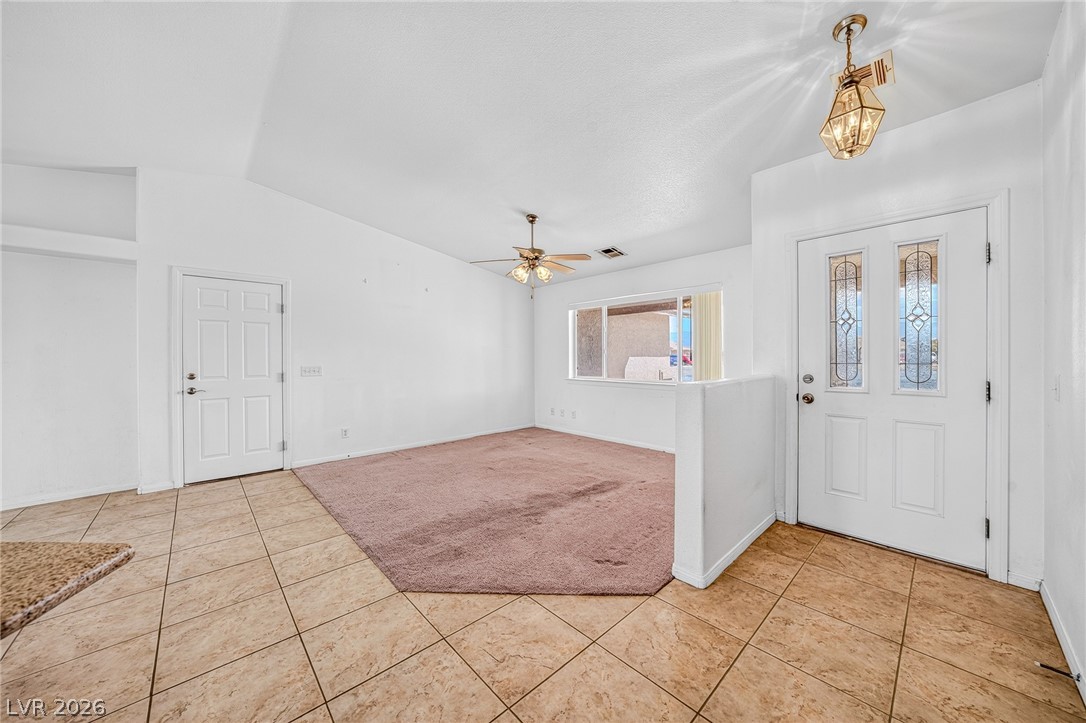 2121 West Labrador Court Property Photo 3