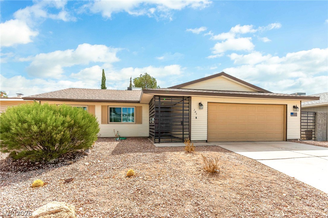 105 South Cimarron Road Property Photo 3