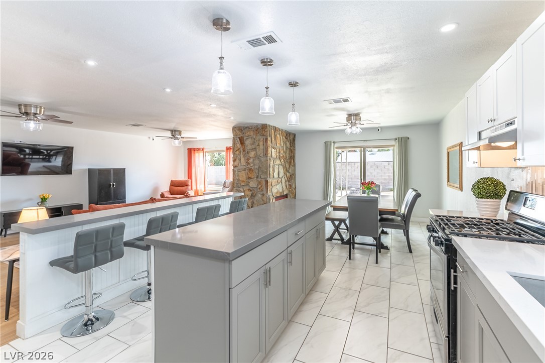 105 South Cimarron Road Property Photo 12