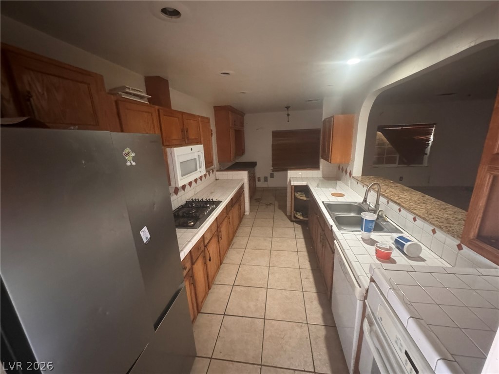 4890 Vista Flora Way Property Photo 10