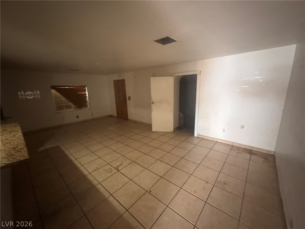 4890 Vista Flora Way Property Photo 12