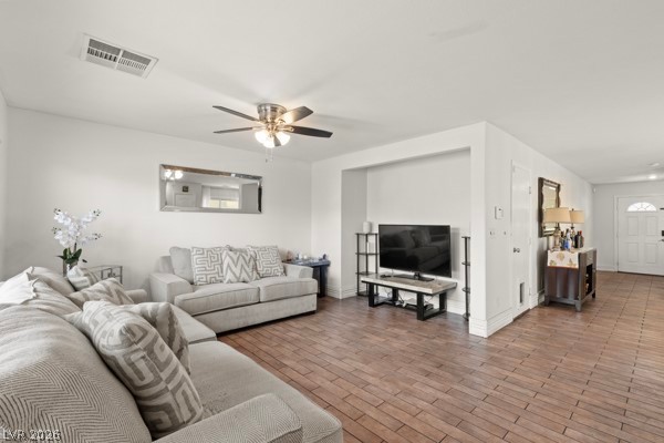 457 Warminster Avenue Property Photo 6