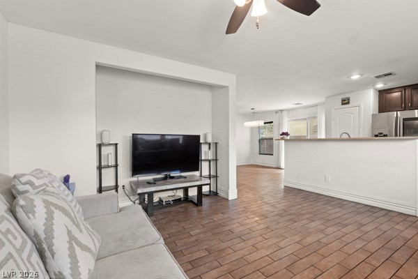 457 Warminster Avenue Property Photo 7