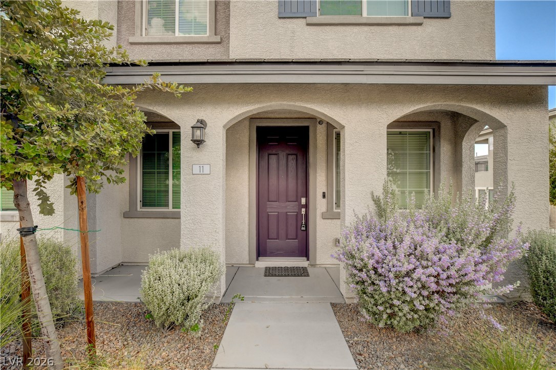 20 Barbara Lane 11 Property Photo 3