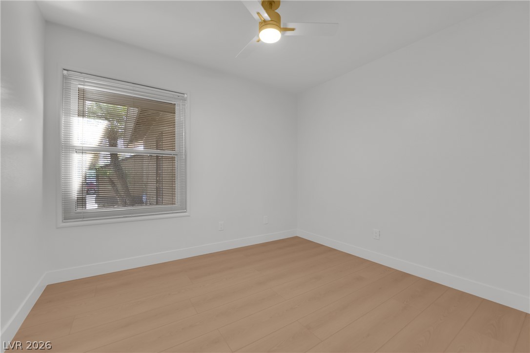 2353 Moorpark Way Property Photo 24