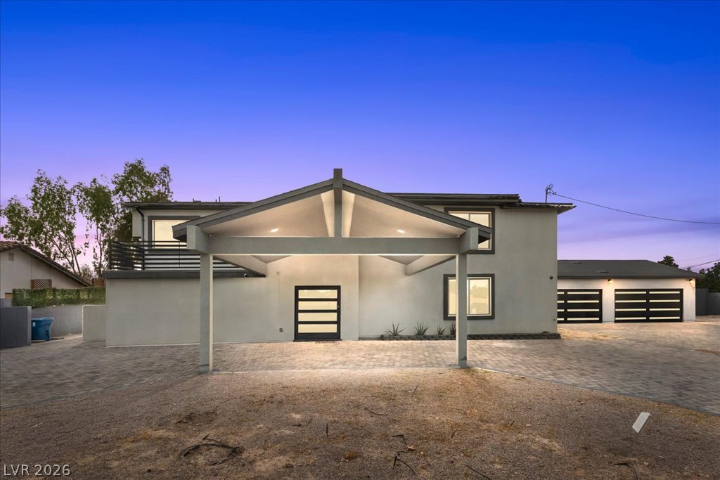 7061 South Valley View Boulevard Property Photo 8