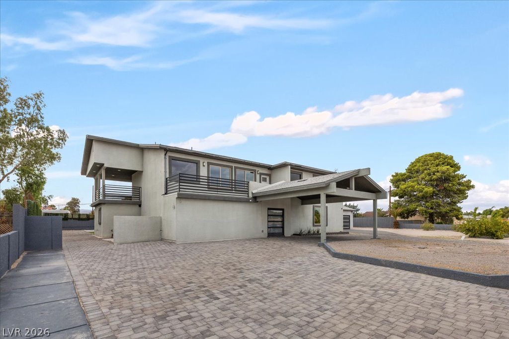 7061 South Valley View Boulevard Property Photo 10