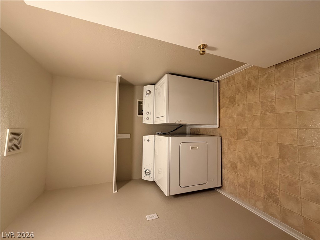 6535 Goldfield Street Property Photo 27