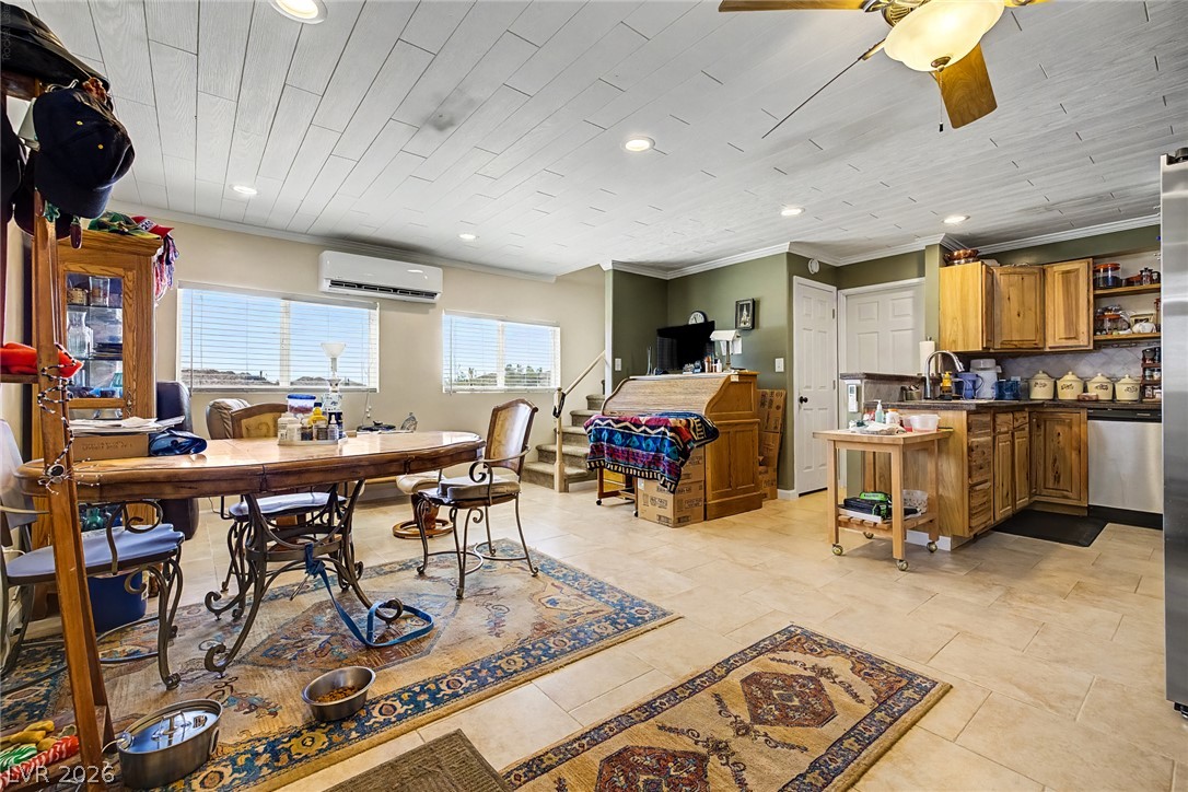 360 East Ormond Street Property Photo 8