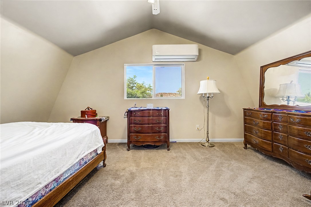 360 East Ormond Street Property Photo 28