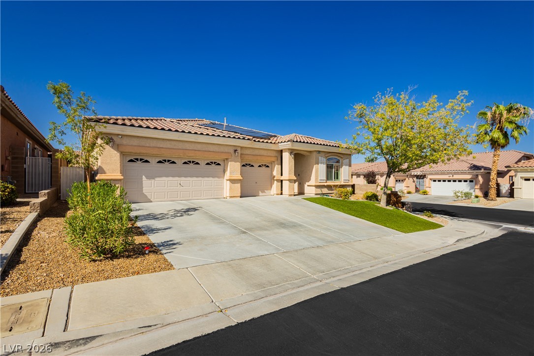 5470 Casa Palazzo Court Property Photo 3