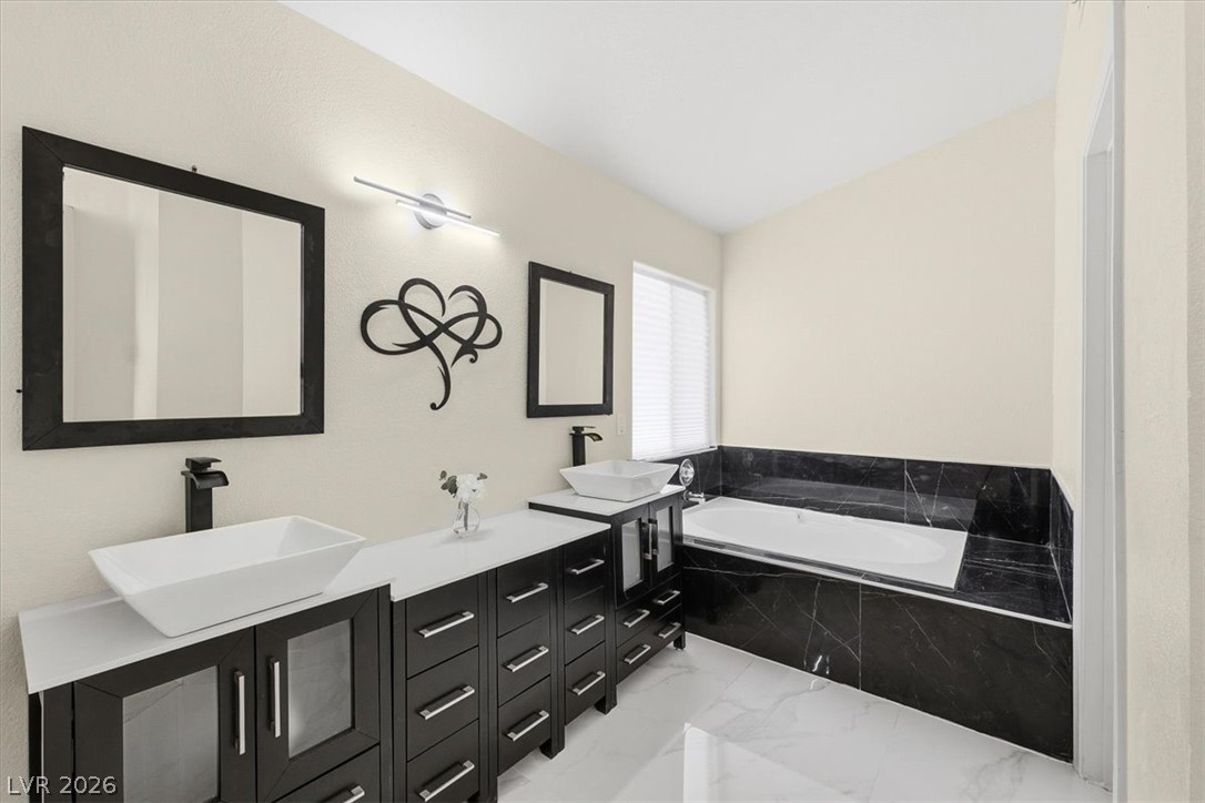 7612 Cruz Bay Court Property Photo 23