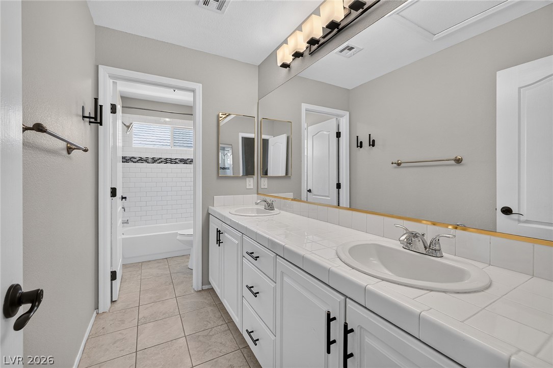 8824 Cortile Drive Property Photo 18