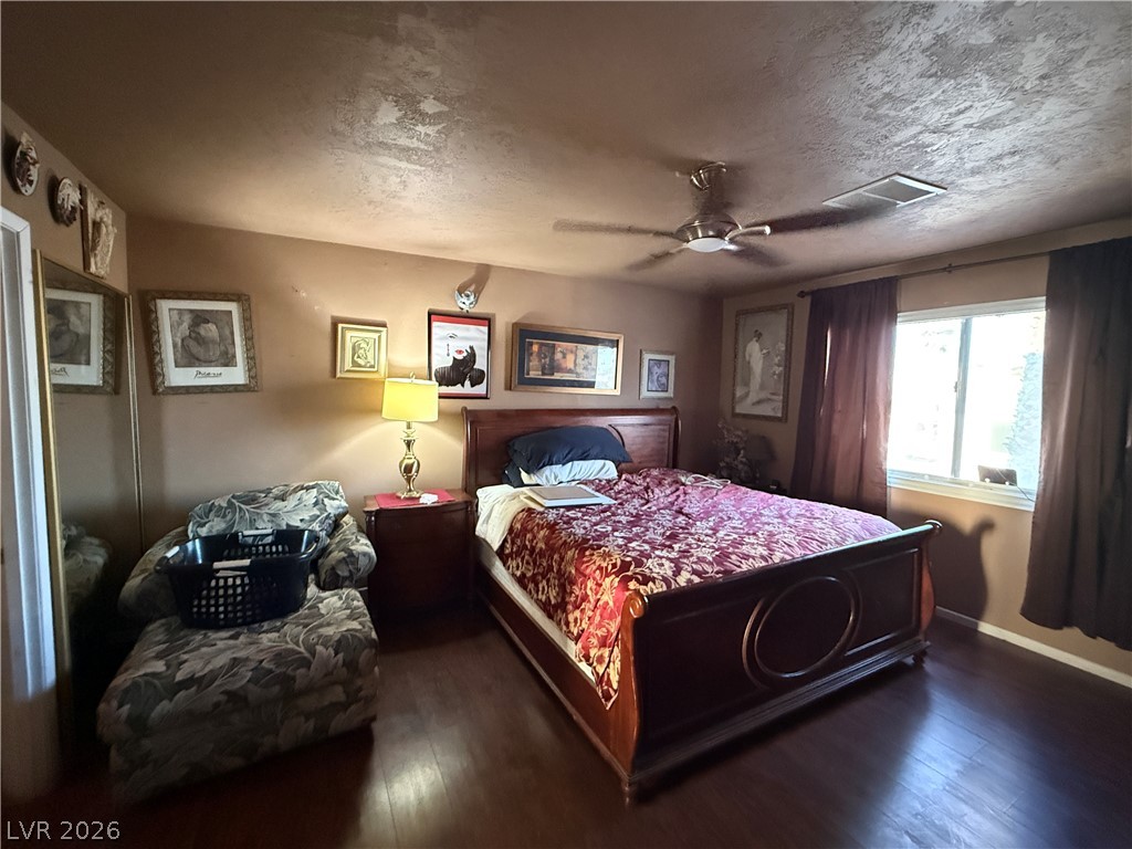 405 Holcomb Circle Property Photo 12