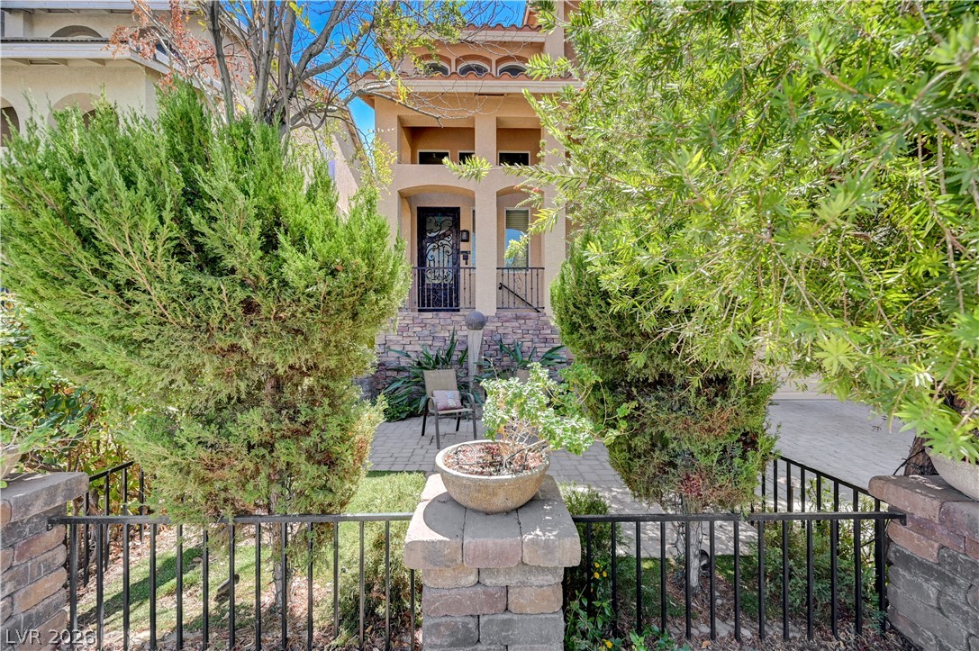 1161 Sax Fifth Avenue Property Photo 4
