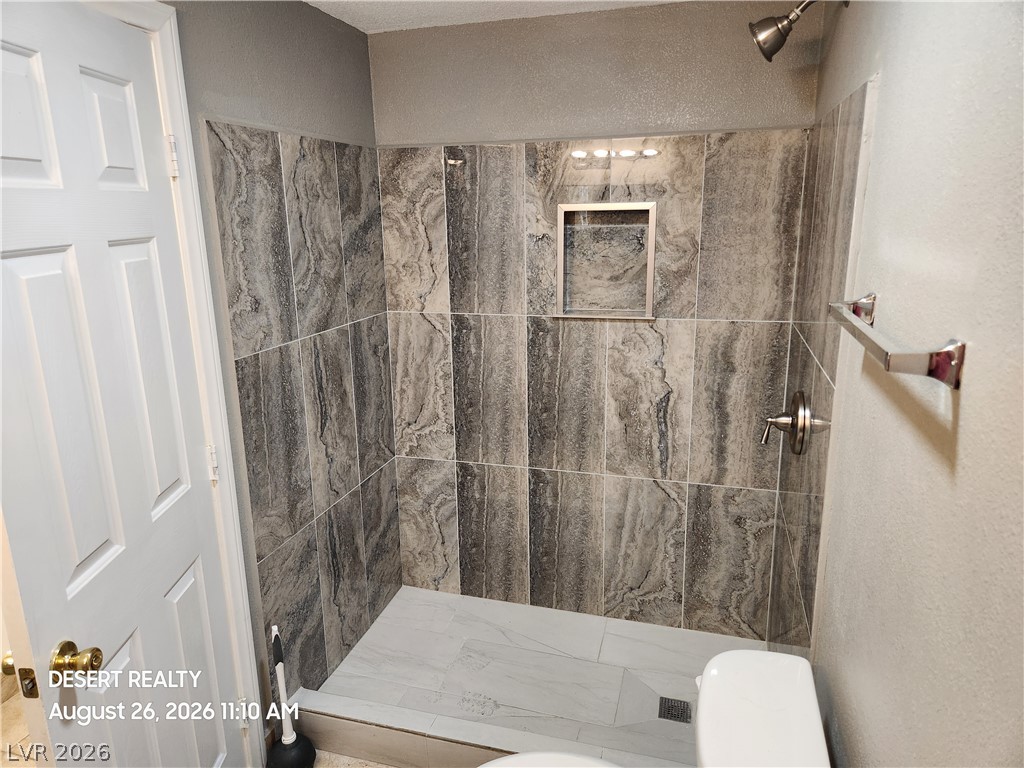 4709 Heidi Circle Property Photo 8